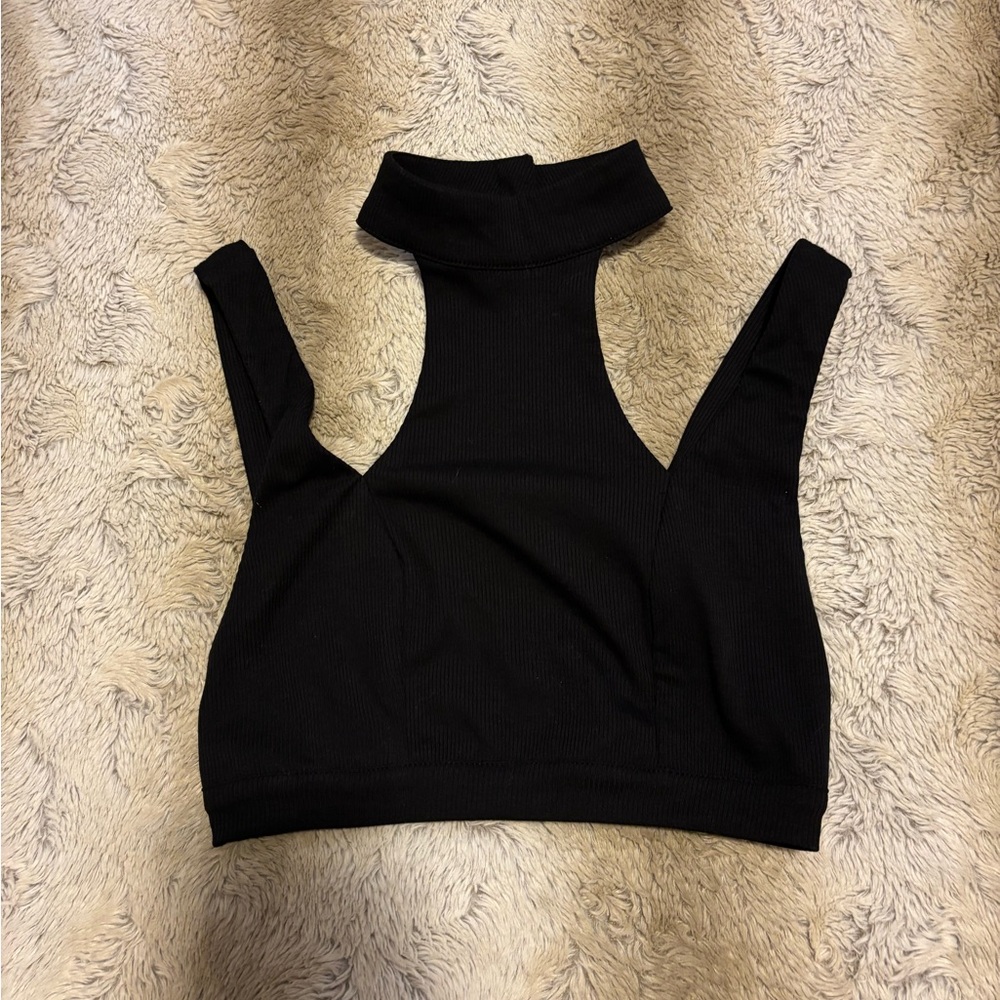 Superdown Tate Cut Out Black XS Cropped Top with Open Back - Picture 5 of 9